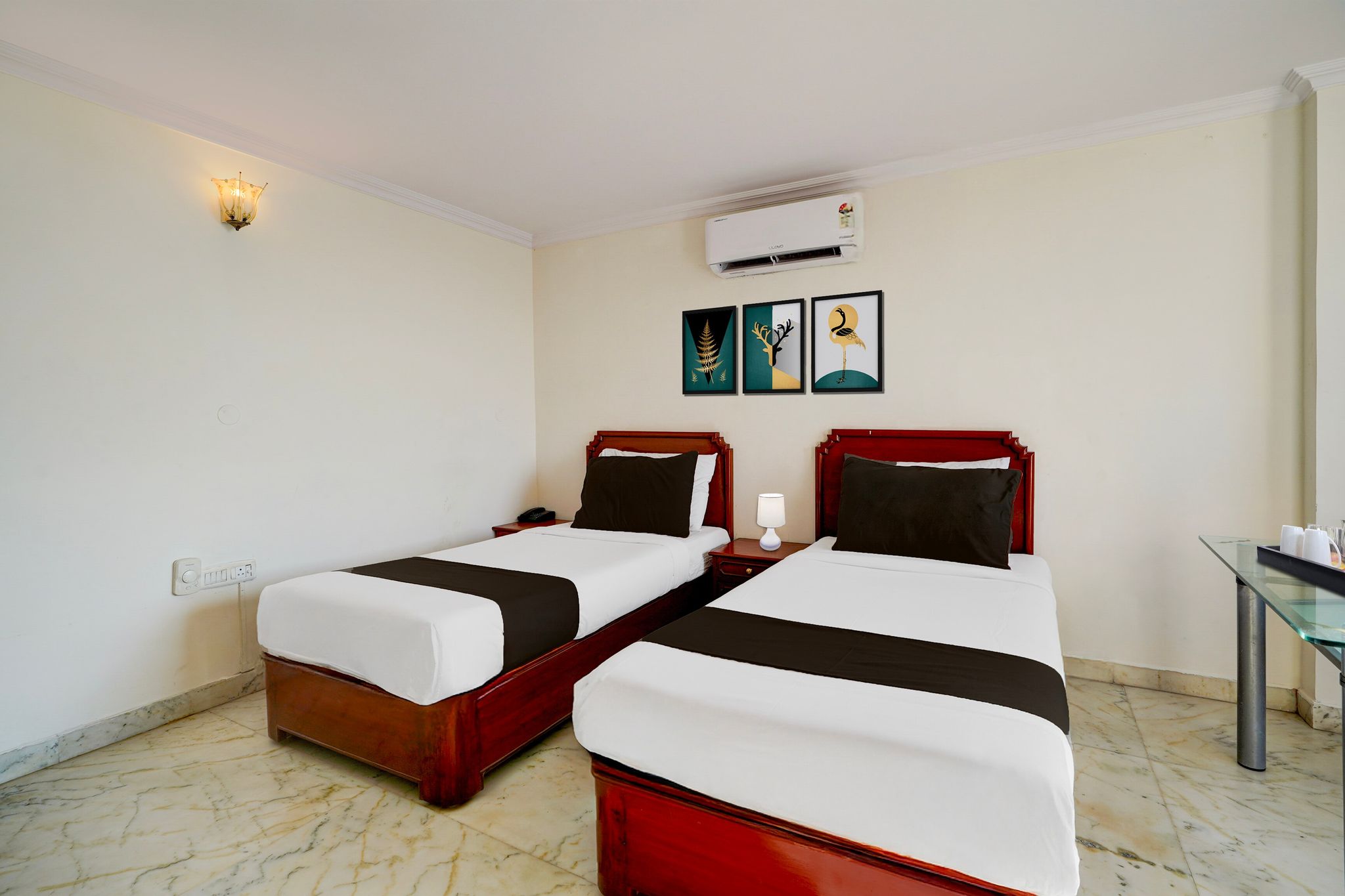 Super Townhouse Civil Aviation HAL Road Classic 15