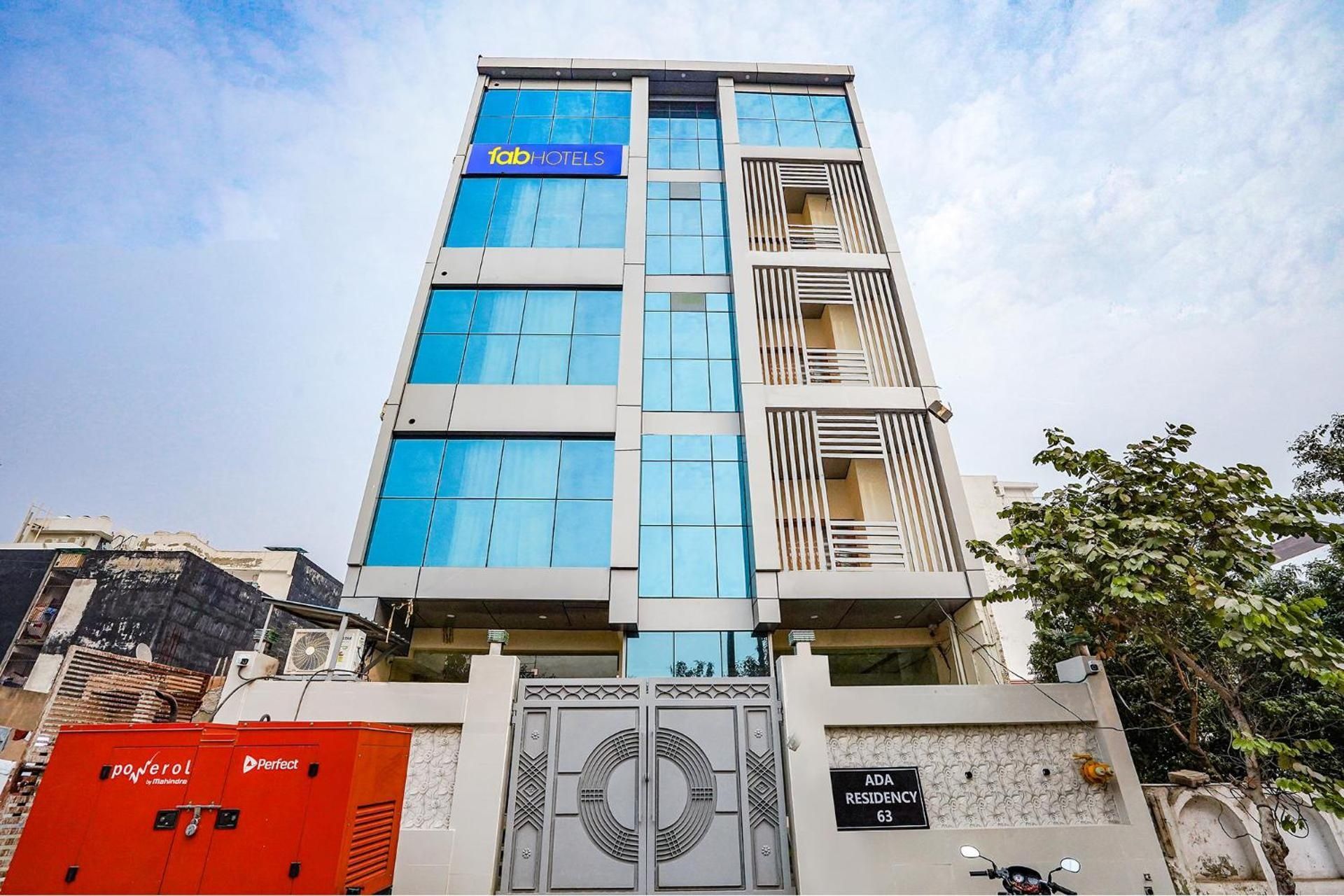 Super Townhouse Sector 63 A Noida