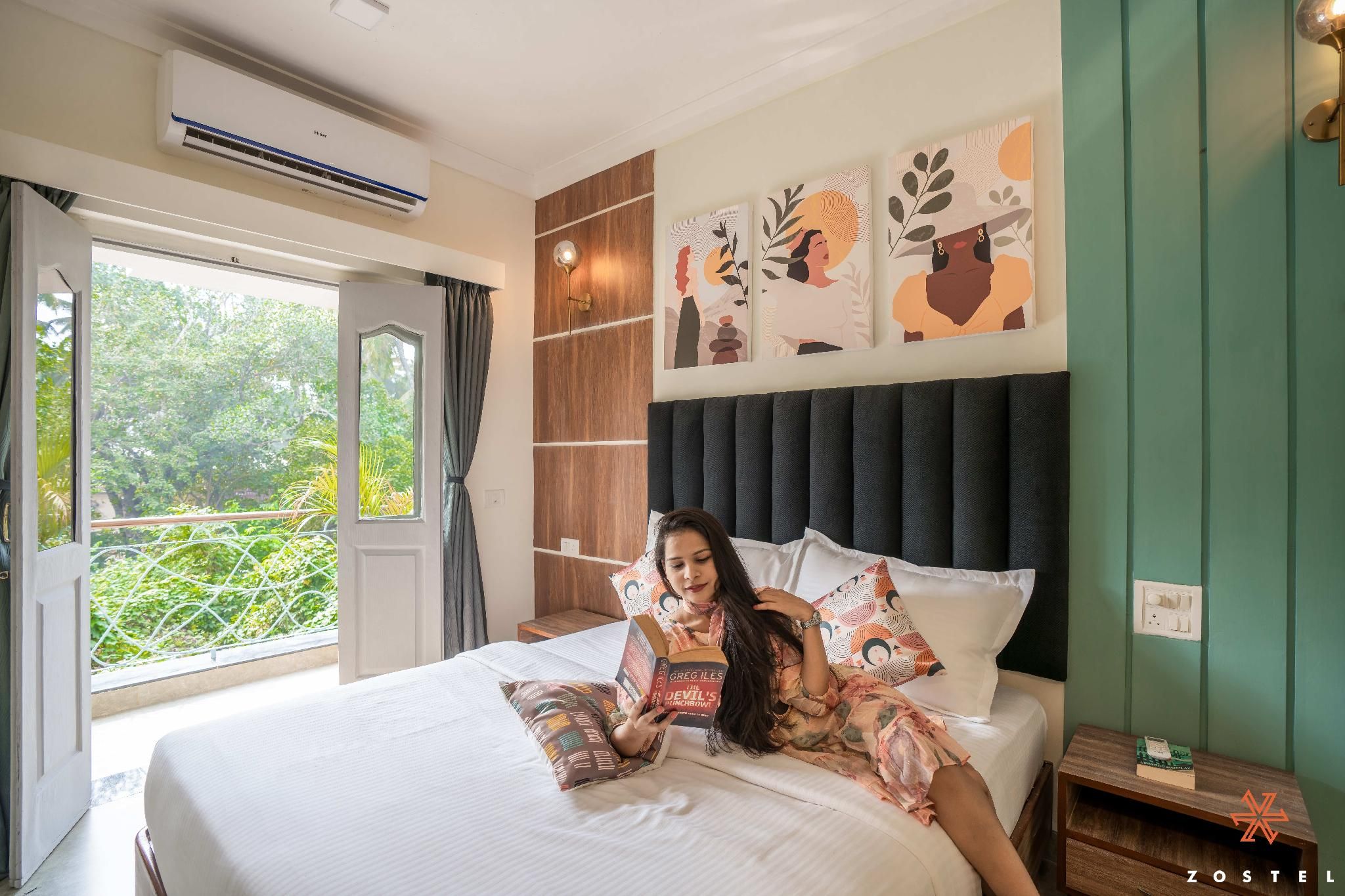 Superior Deluxe Room with Balcony