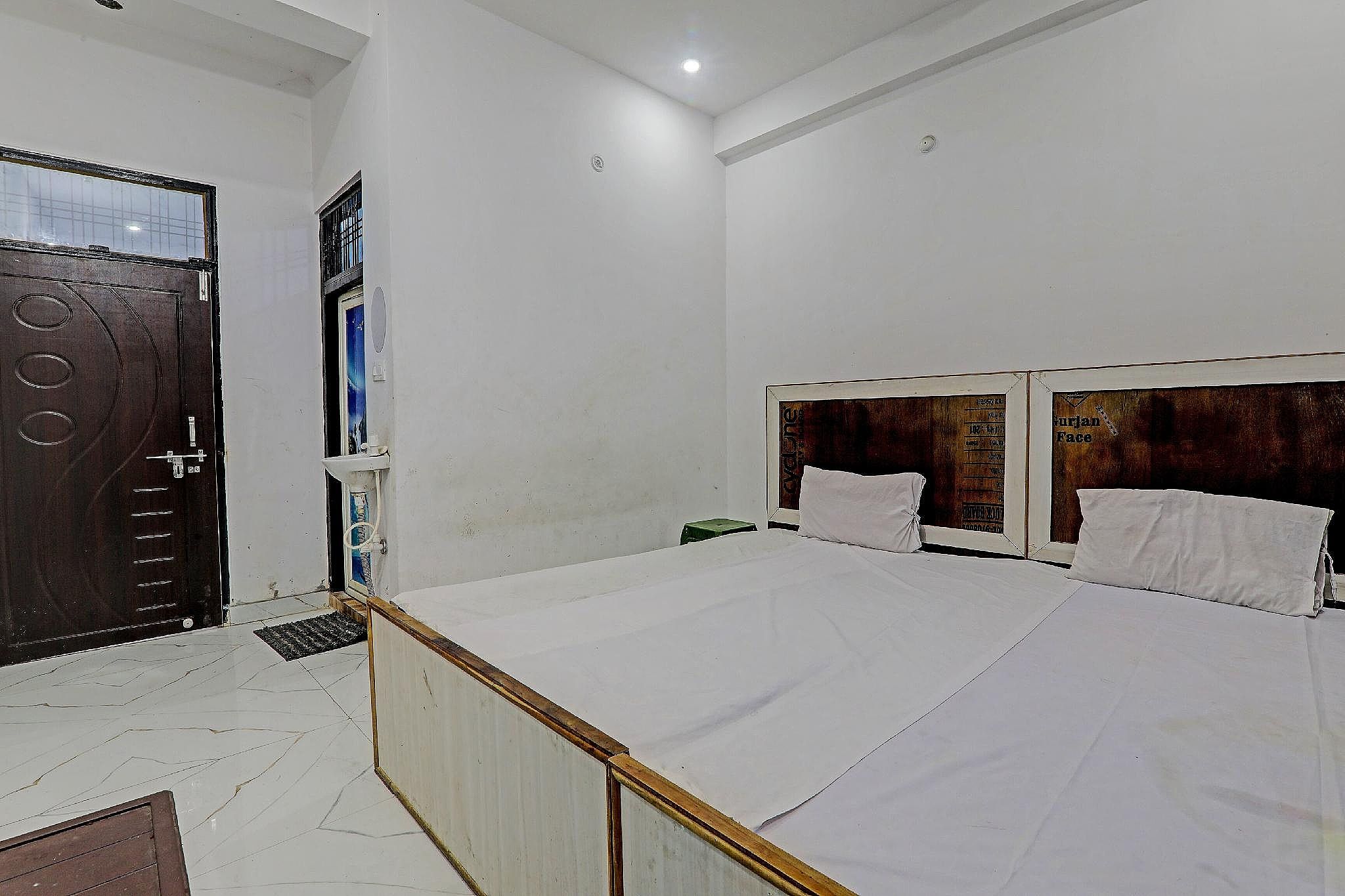 OYO 820628 ONCE MORE RESTAURANT AND CAFE Classic 2