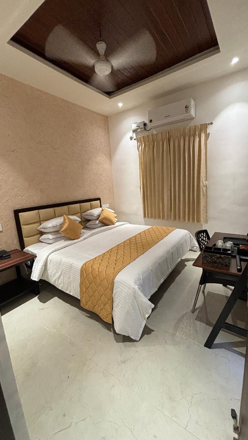 Hotel The Riviera Standard Room 4