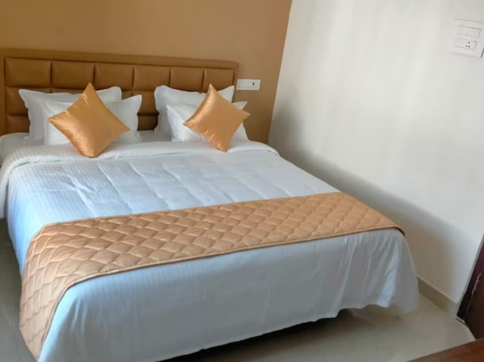 Hotel The Riviera Standard Room 3