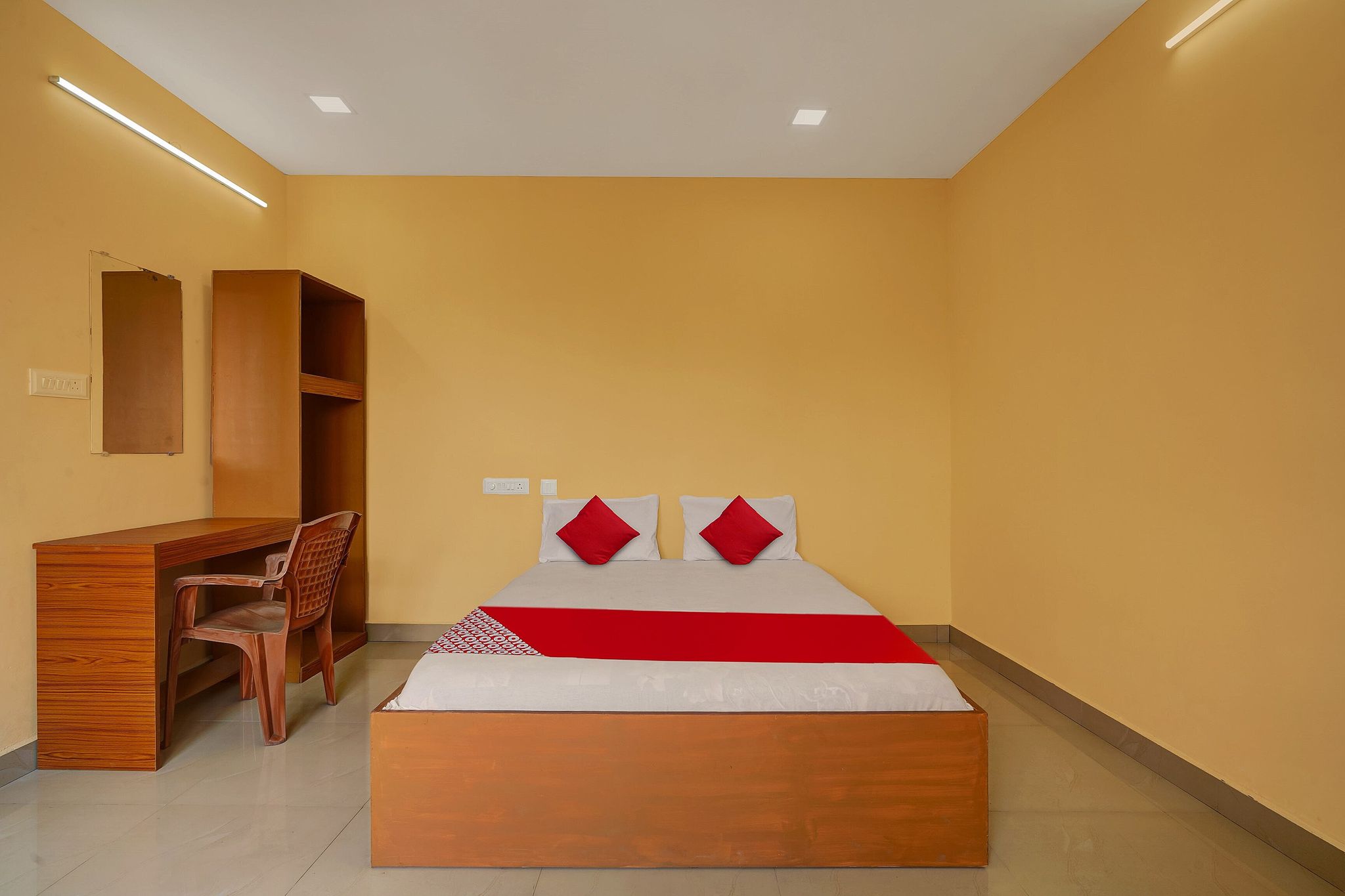 Hotel O Palm inn AC tourist home Classic 12