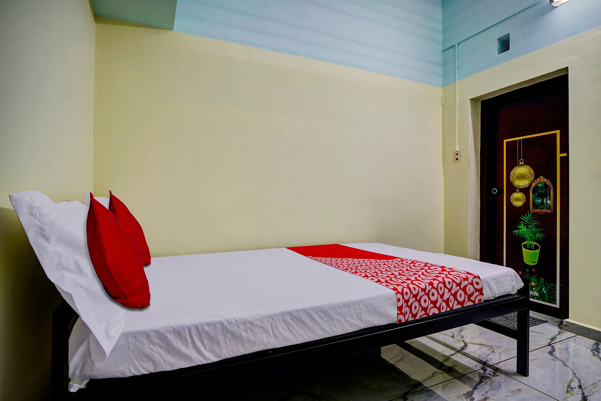 Hotel O Palm inn AC tourist home Classic 8