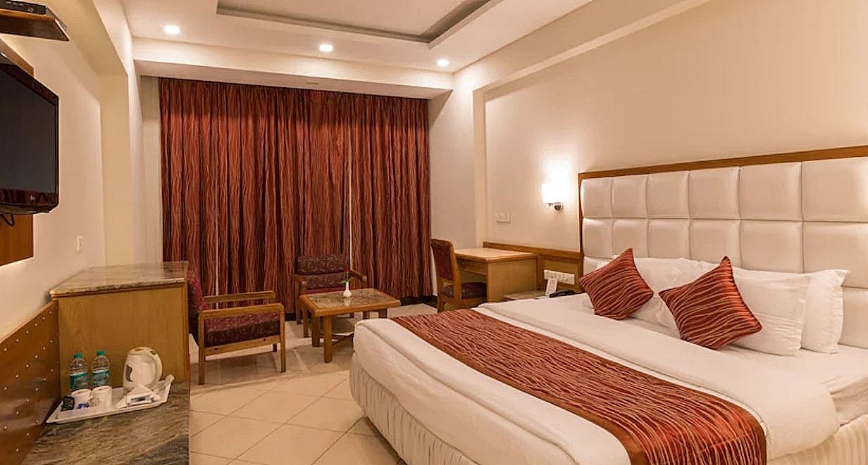 Hotel Pacific Executive Room 2