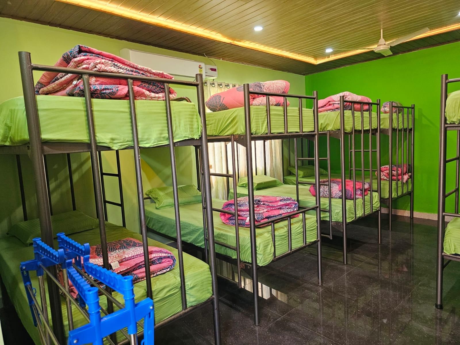 Dormitory Room - Mixed