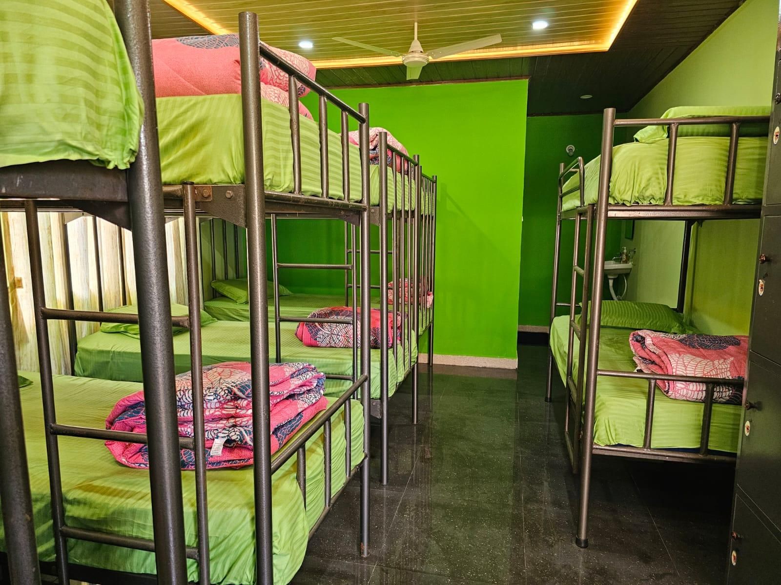 Dormitory Room - Mixed