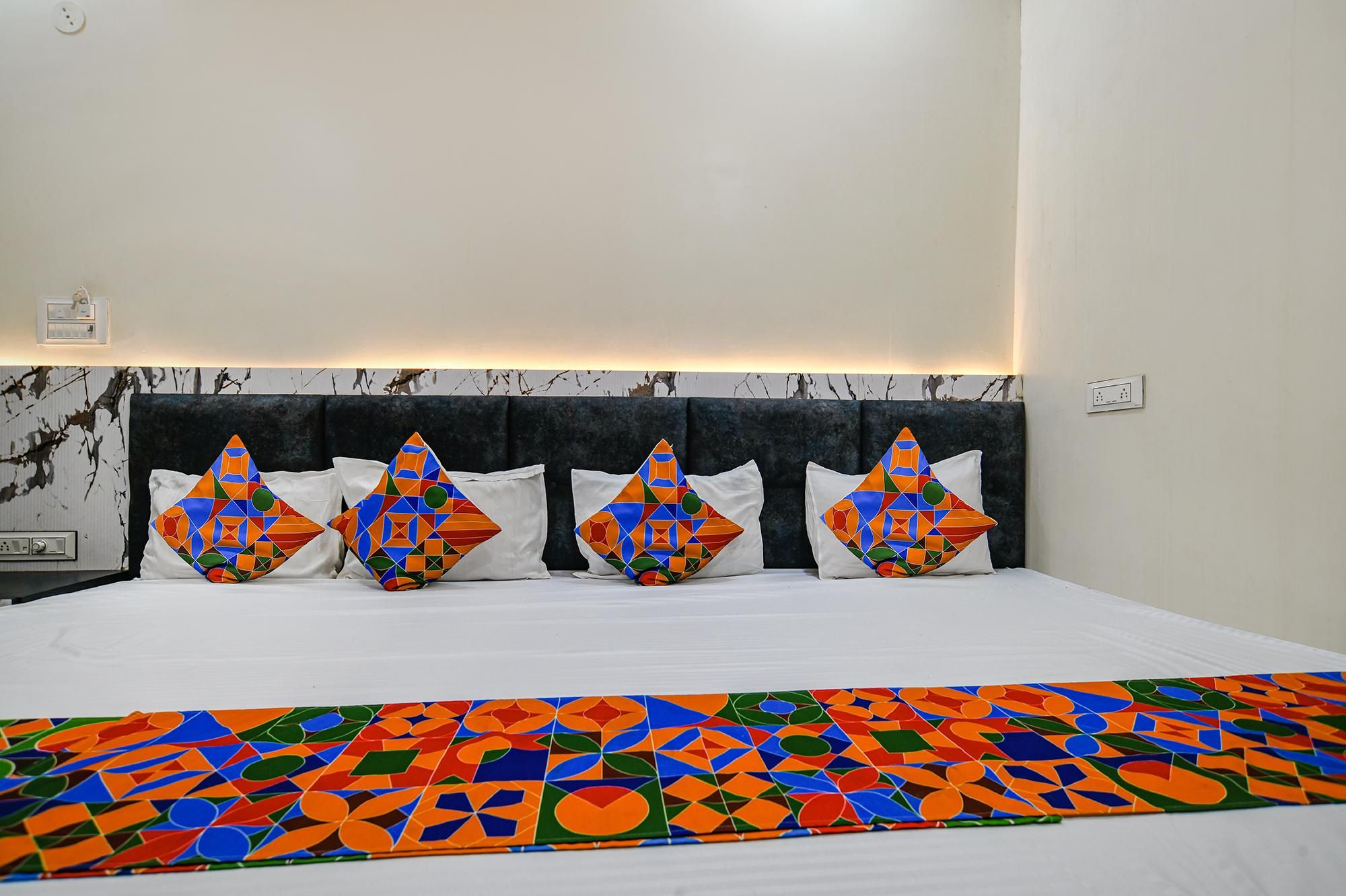FabHotel Orbit Homestay Family Room 2