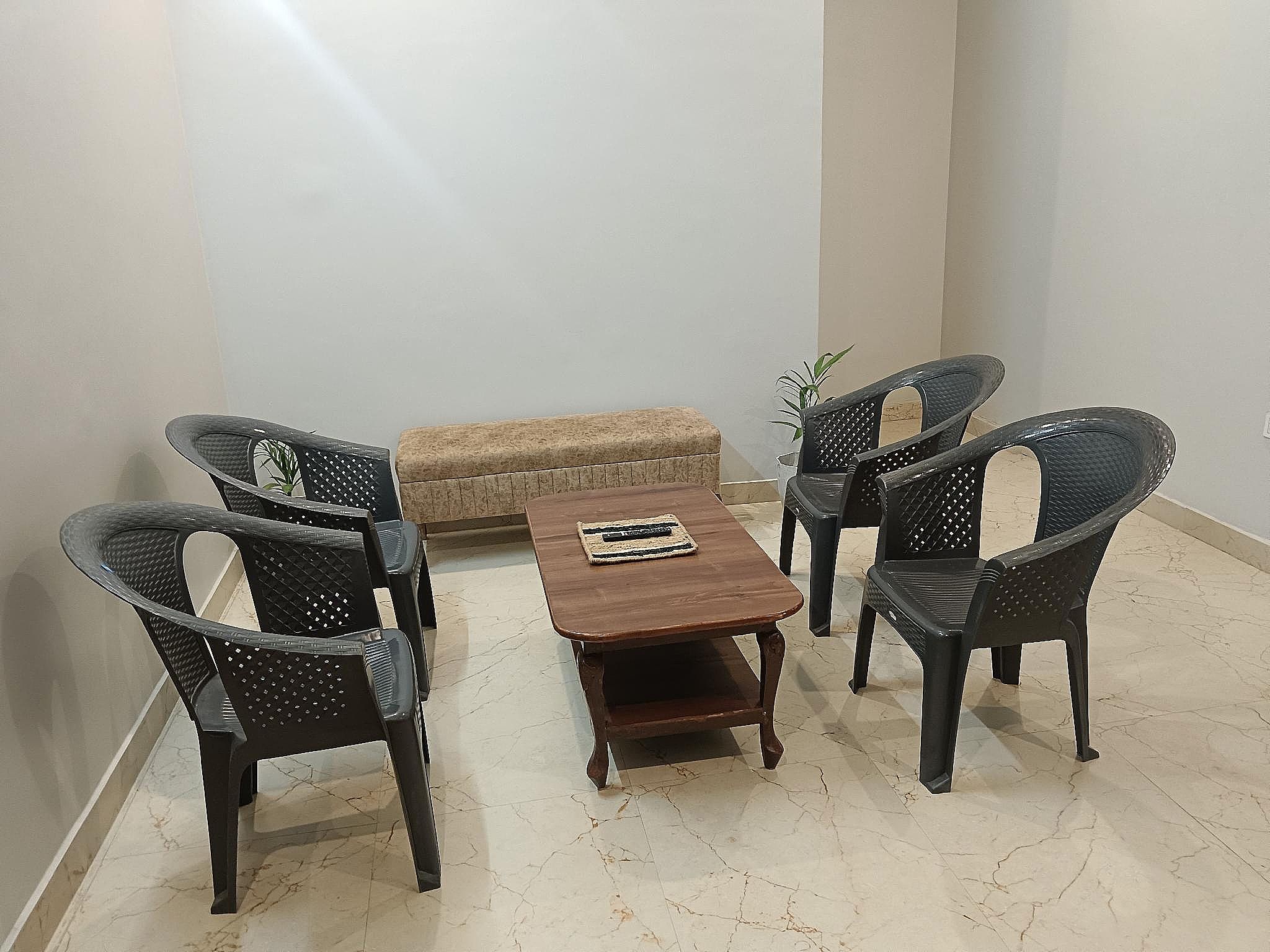 Shared lounge/TV area