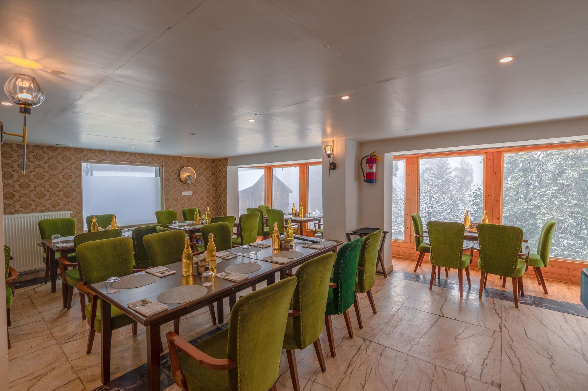 Food & Dining