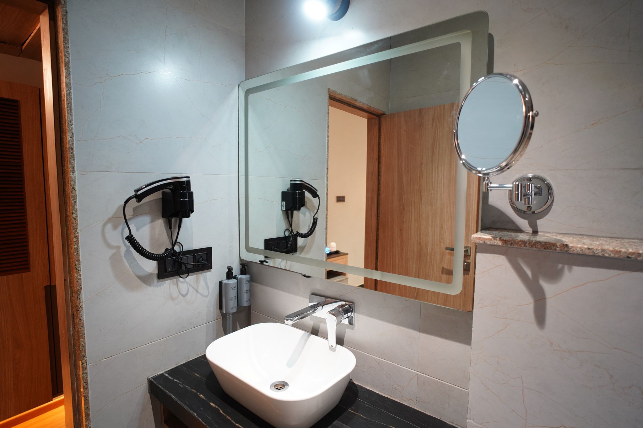 Ace Premium Room