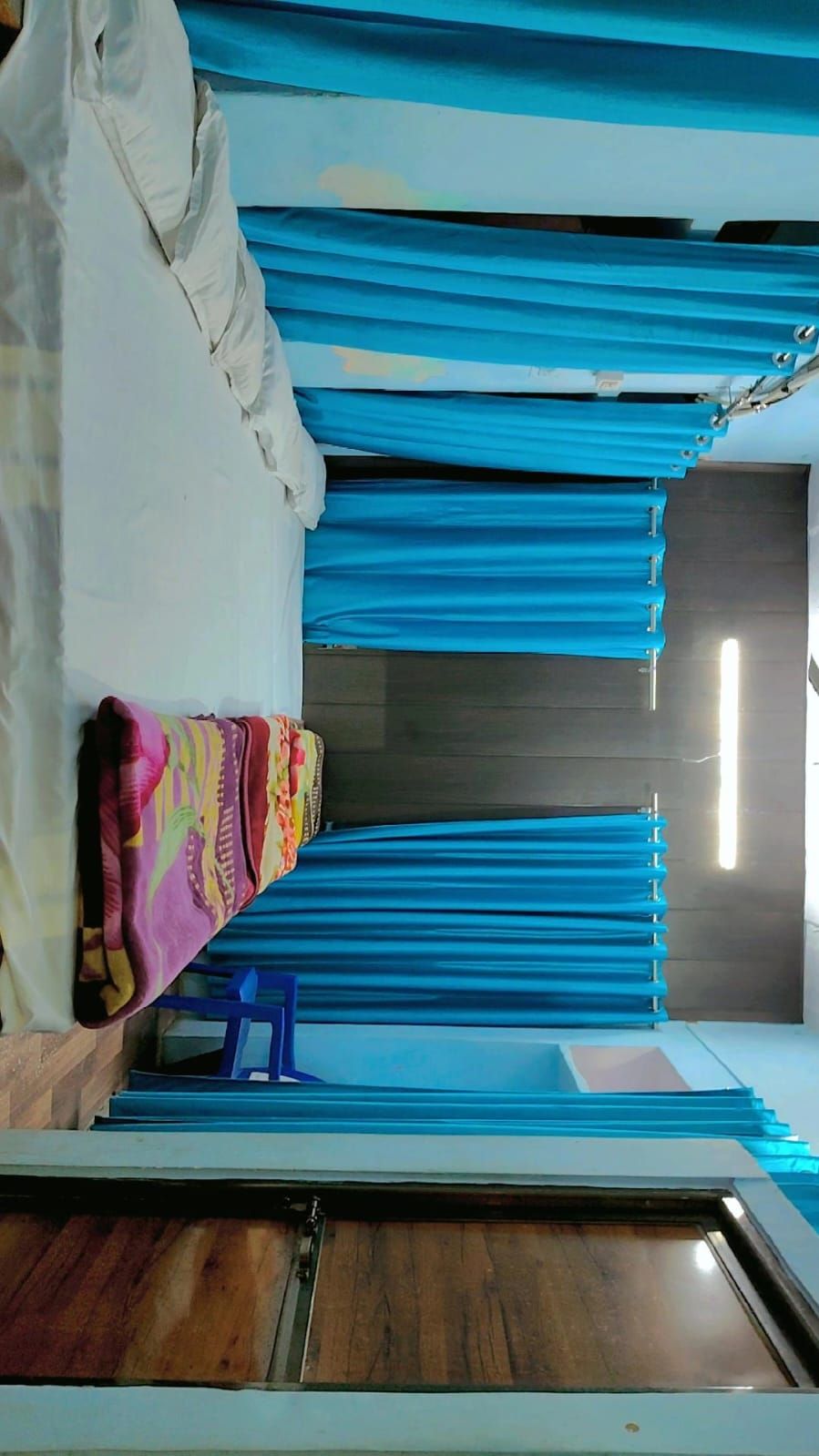  Double Room-5 Double Beds(AC)