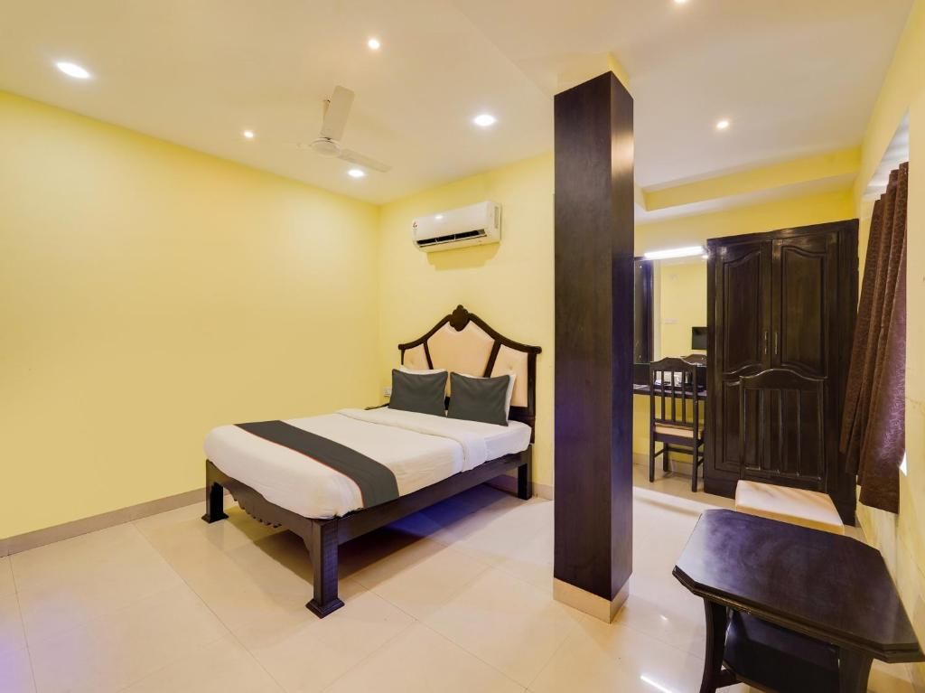 Flash Deal Deluxe AC Room