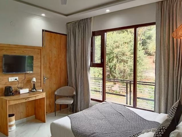 Premium with Balcony (Valley View)