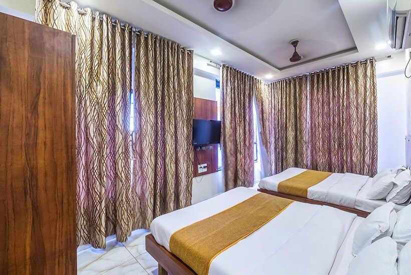 Hotel Sky, Dwarka Deluxe Three Bed AC 2