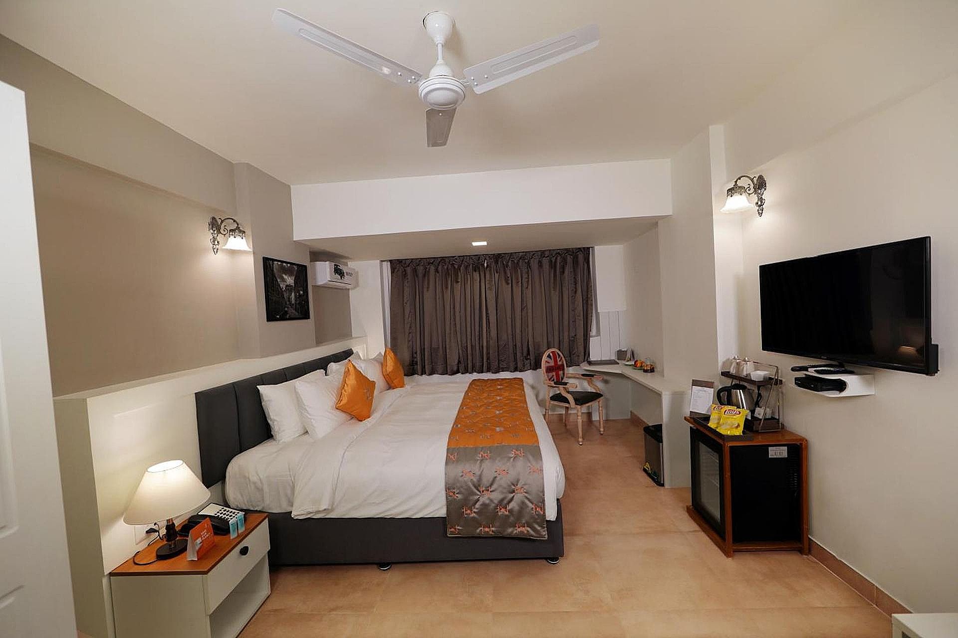 The Altruist Whitefield Hotel Standard Queen Room 2