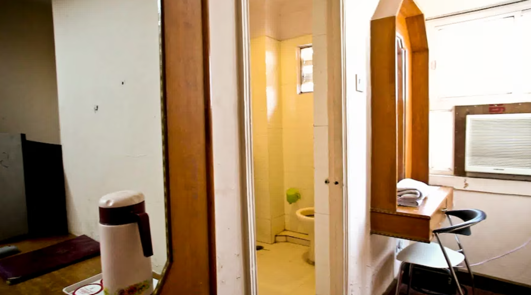 The Arihant Palace DELUXE ROOM 2