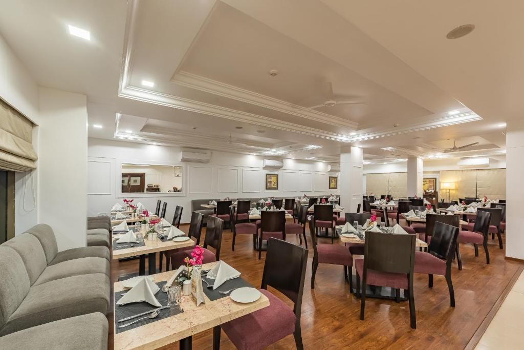 Food & Dining