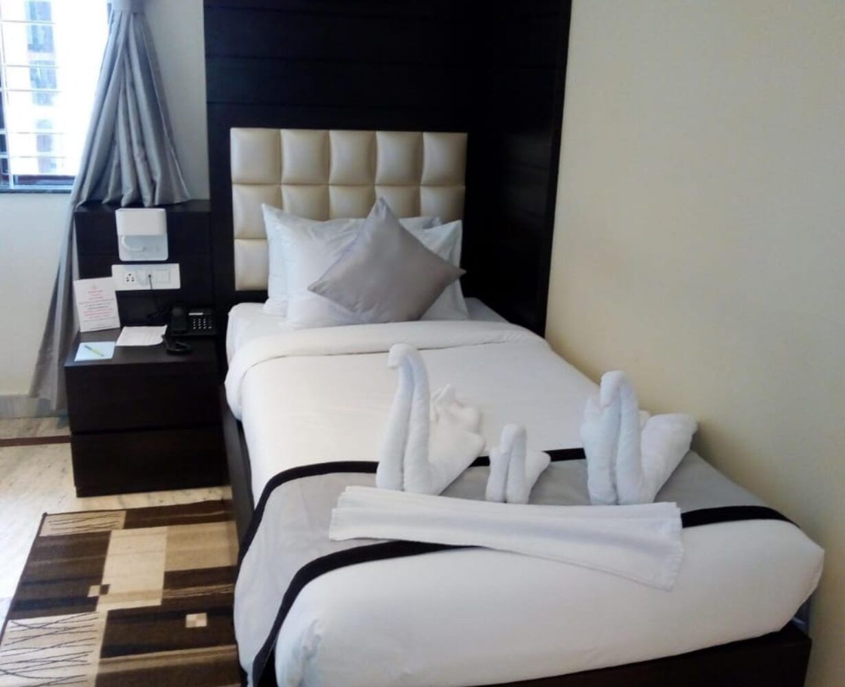 Wonder Country Club and Resort, Kharagpur Premium Colony King bed room 3