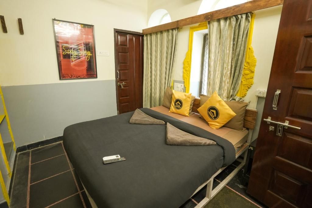 The Hosteller Udaipur Standard Double Room