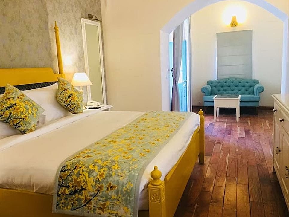 Hotel Pine Retreat Mall Road Premium Room