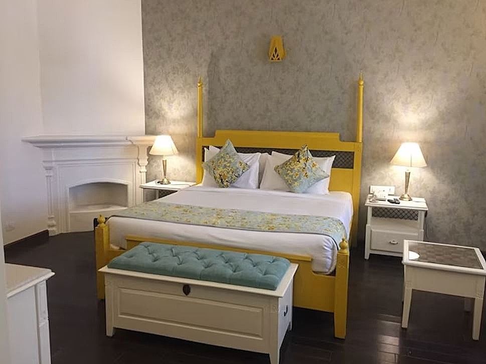 Hotel Pine Retreat Mall Road Premium Room 3