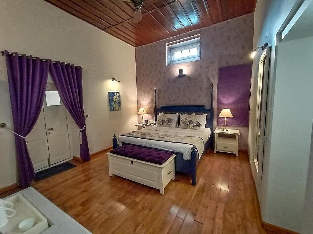 Doon View Room
