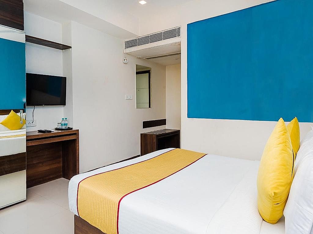 STANDARD DOUBLE ROOM
