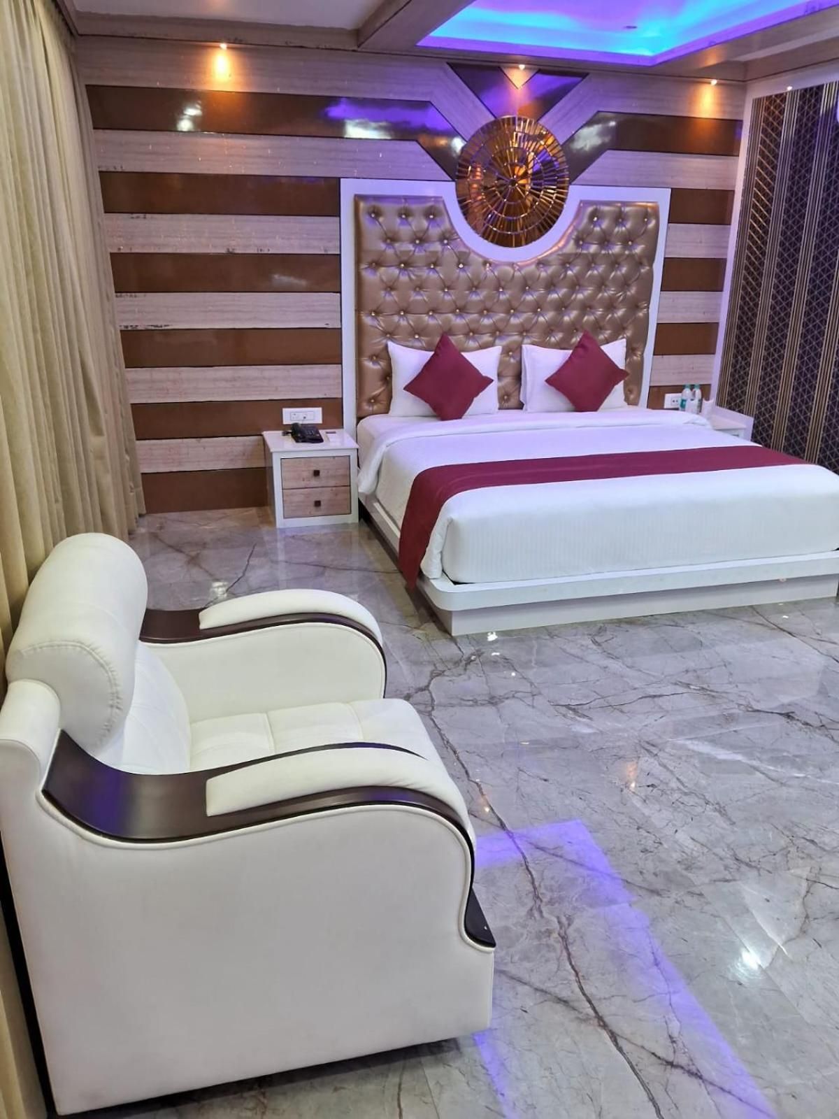 FAMILY SUITE