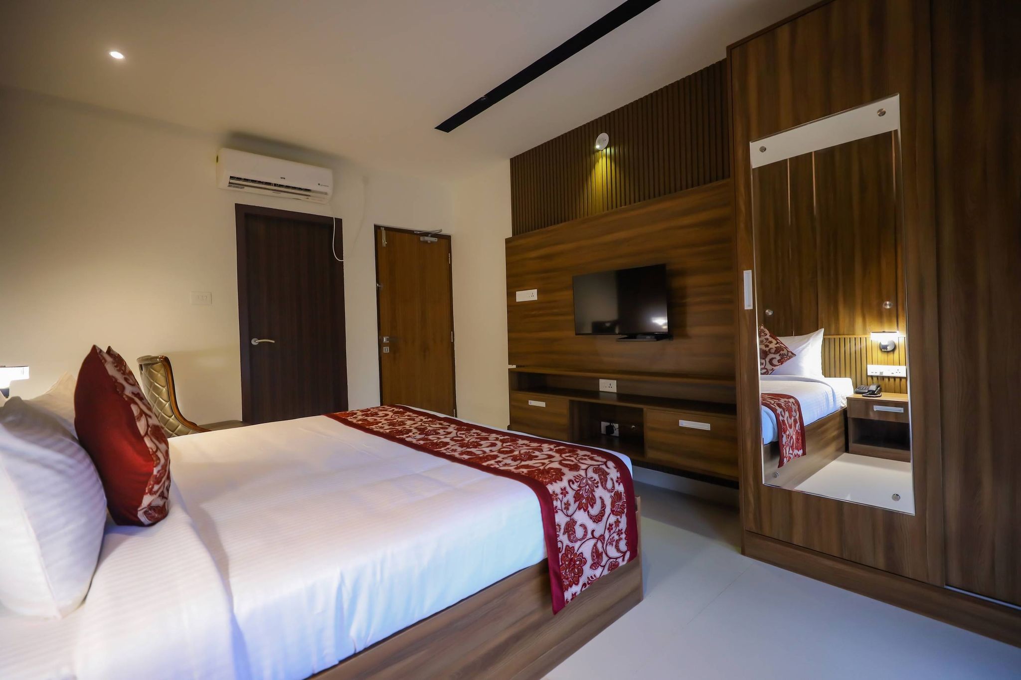 Surendra Trident Hotel Executive Room
