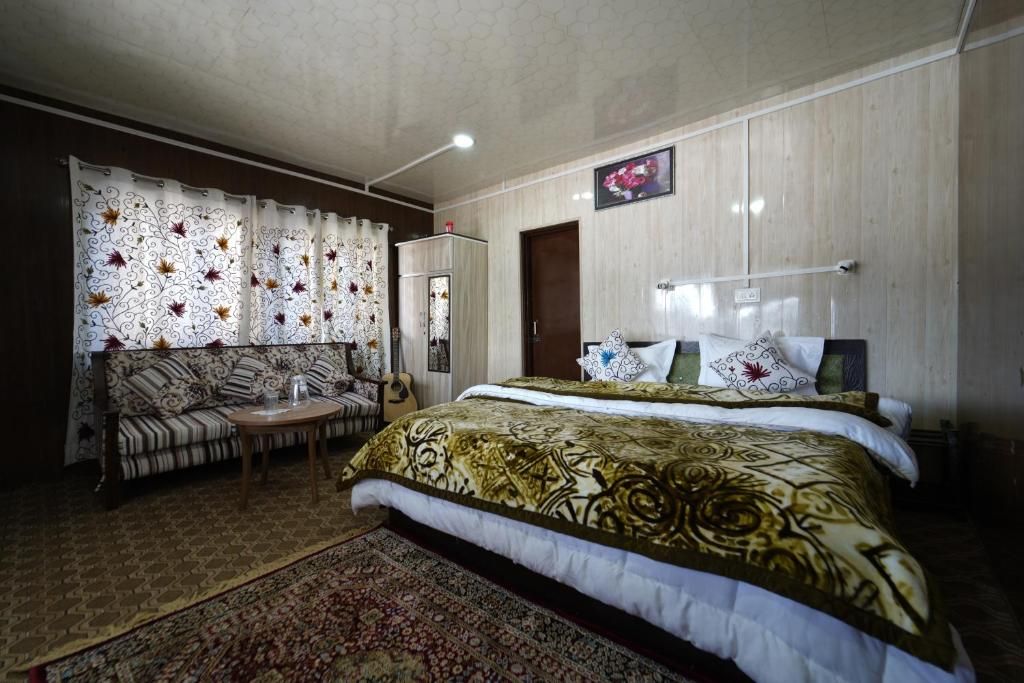 Zoop Gulmarg Premium Deluxe 2