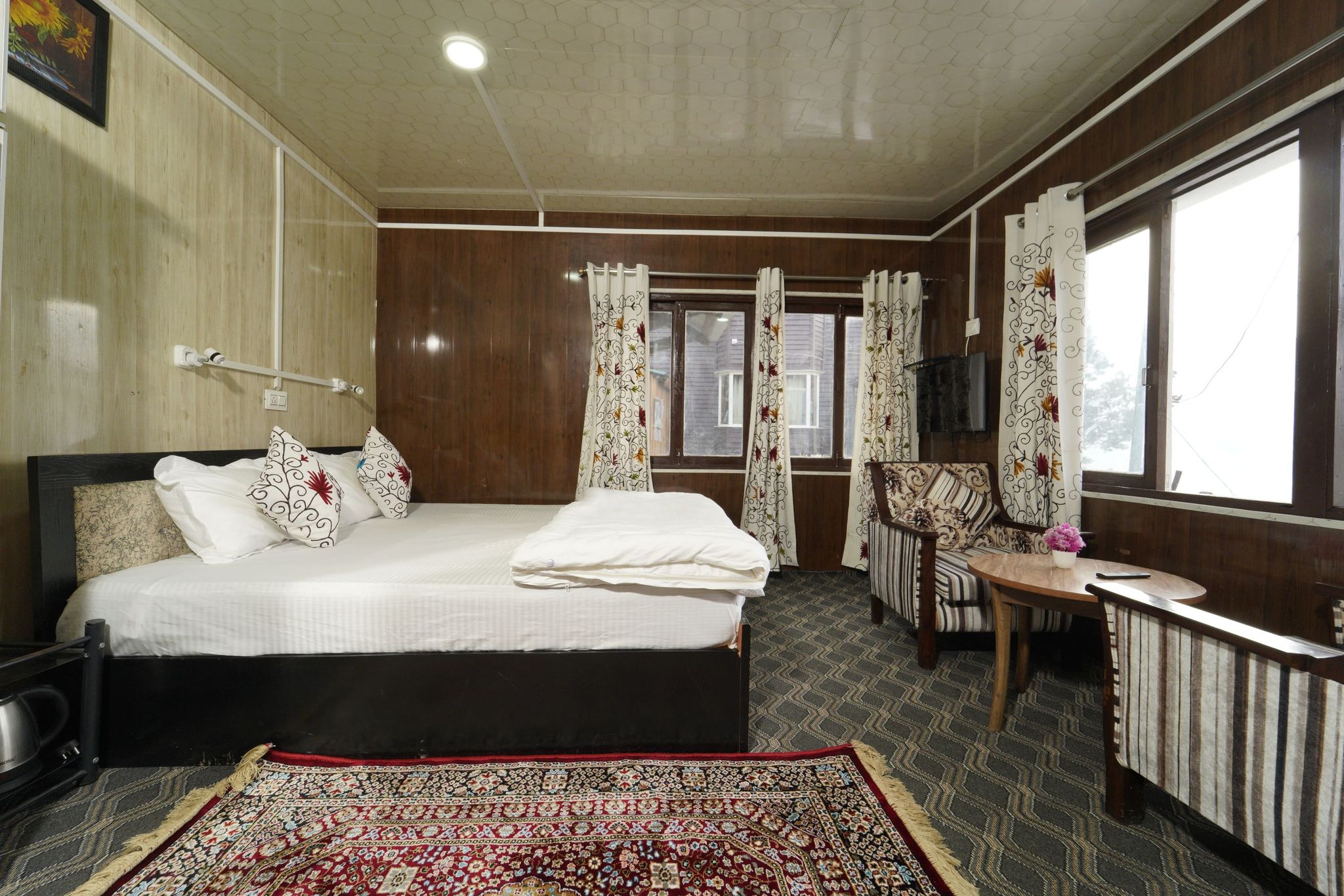 Zoop Gulmarg Deluxe Room