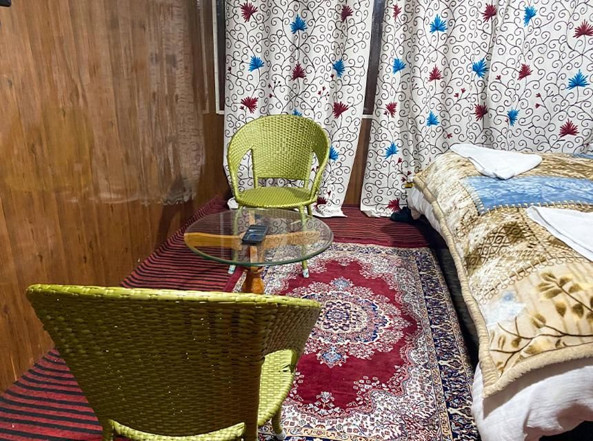 Zoop Gulmarg Deluxe Room 5