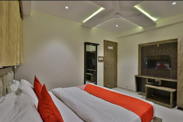 Hotel Pinnacle Villa Executive Room 8