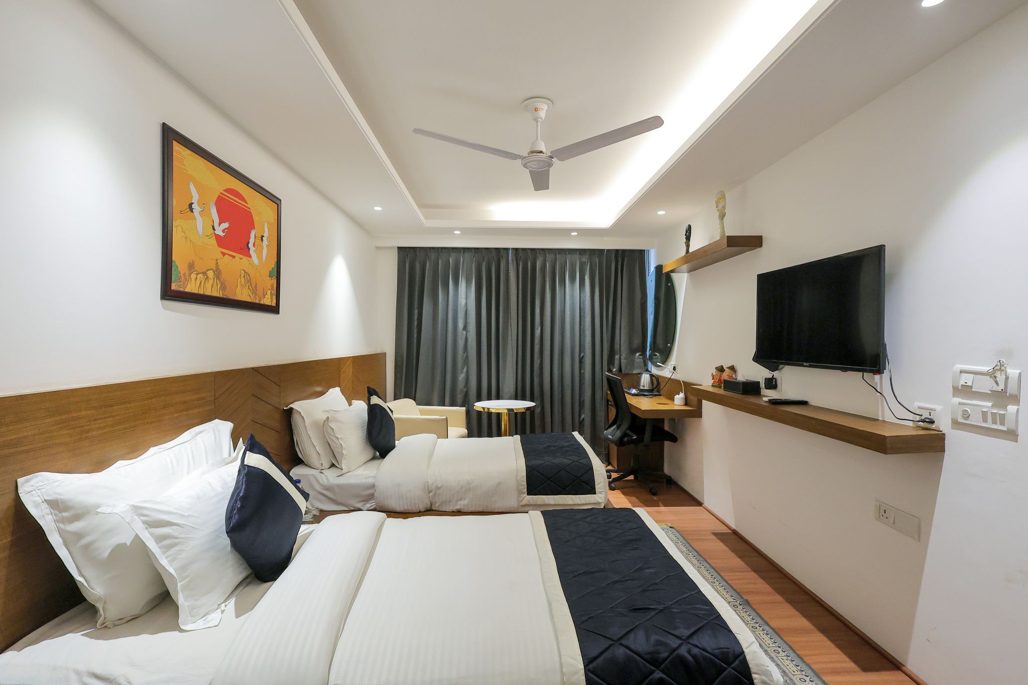 Executive Twin Bed Room