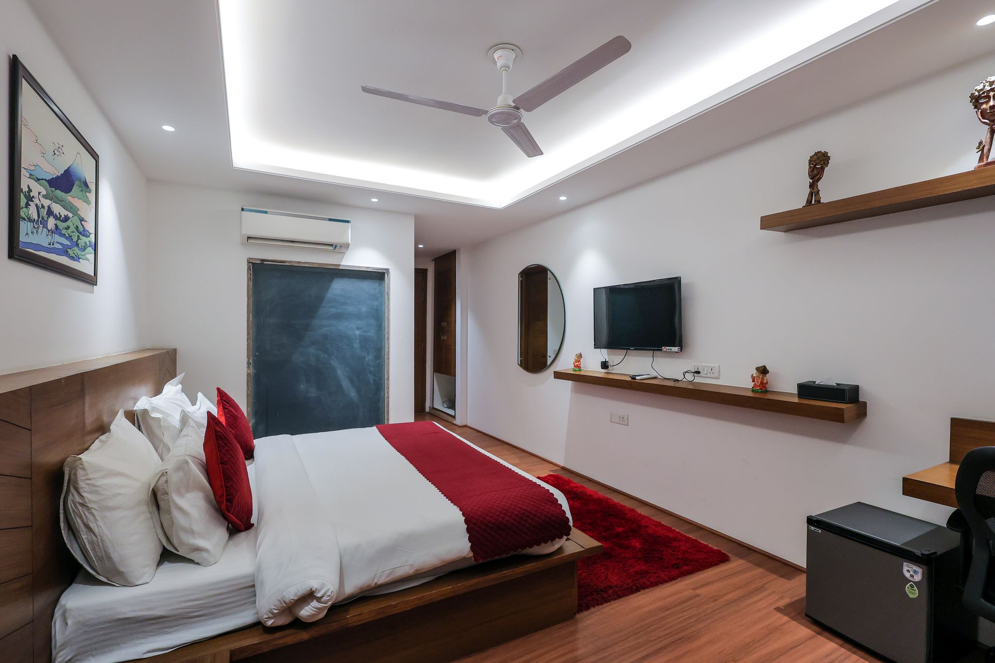 Deluxe King Room