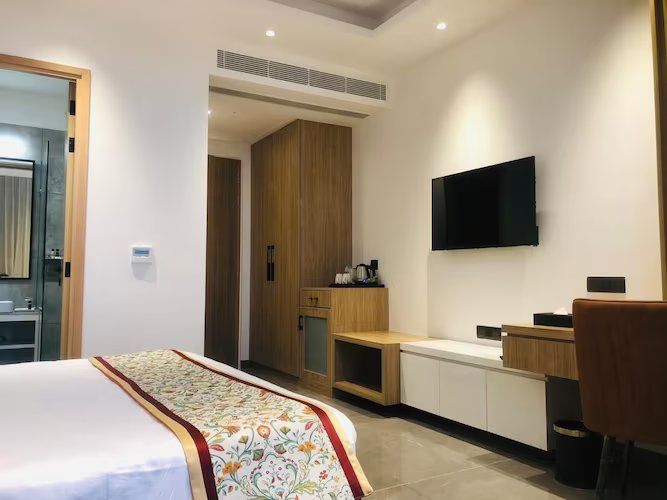 Triptam Vrindavan Deluxe Room 9