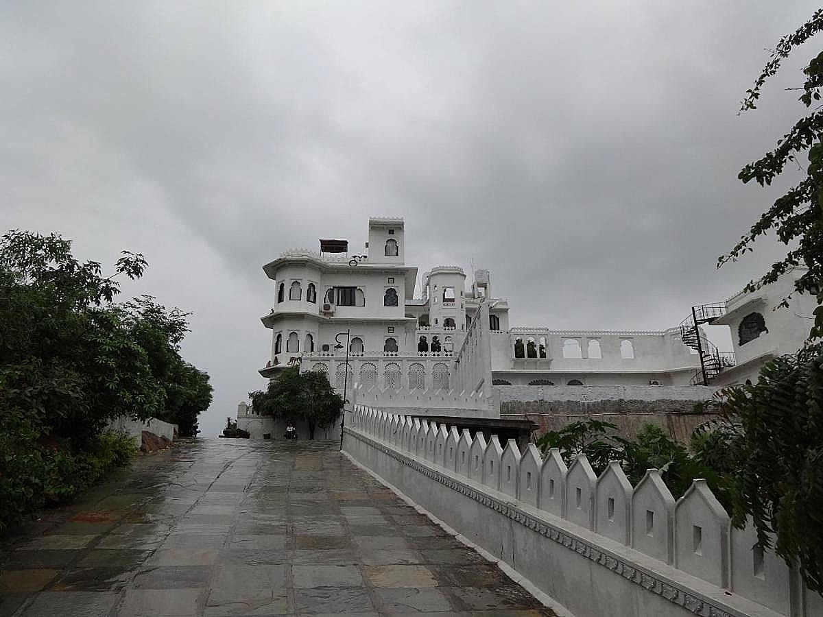 undefined Hotel Karohi Haveli 2