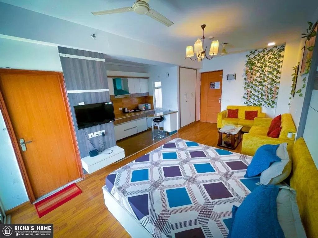 Richa's Home 1bhk Family Apartment 5