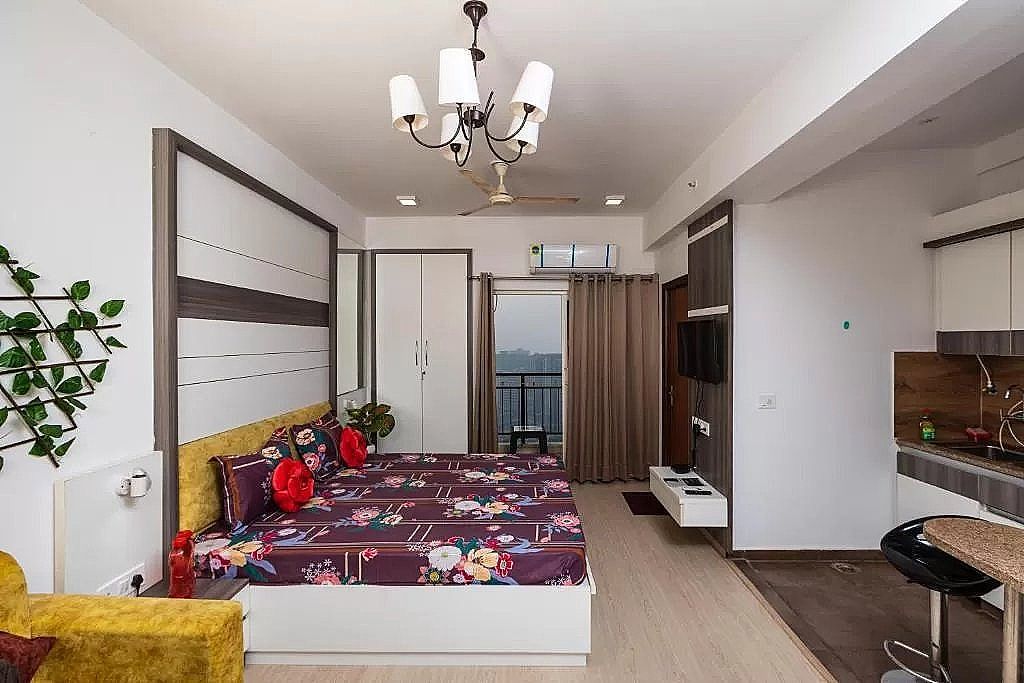 Richa's Home 1bhk Family Apartment 3