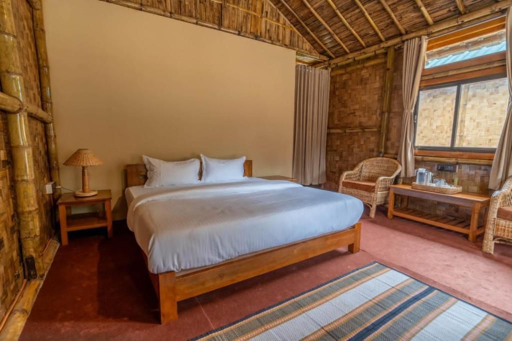 Traditional Deluxe Bamboo Cottage