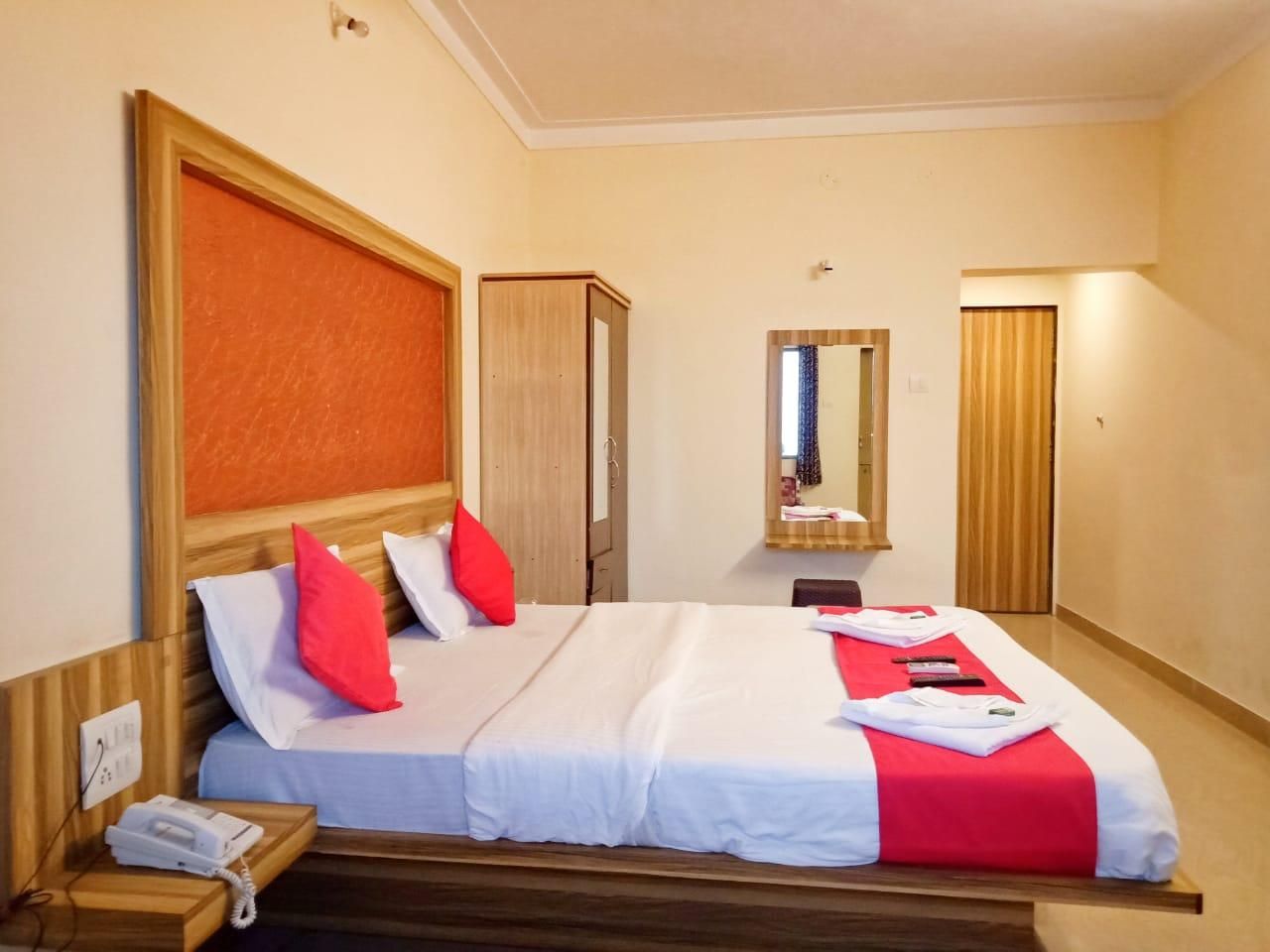 Deluxe Room with Balcony