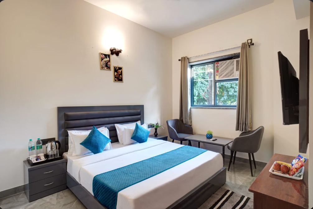 Hotel Elite Grand Deluxe Room 5