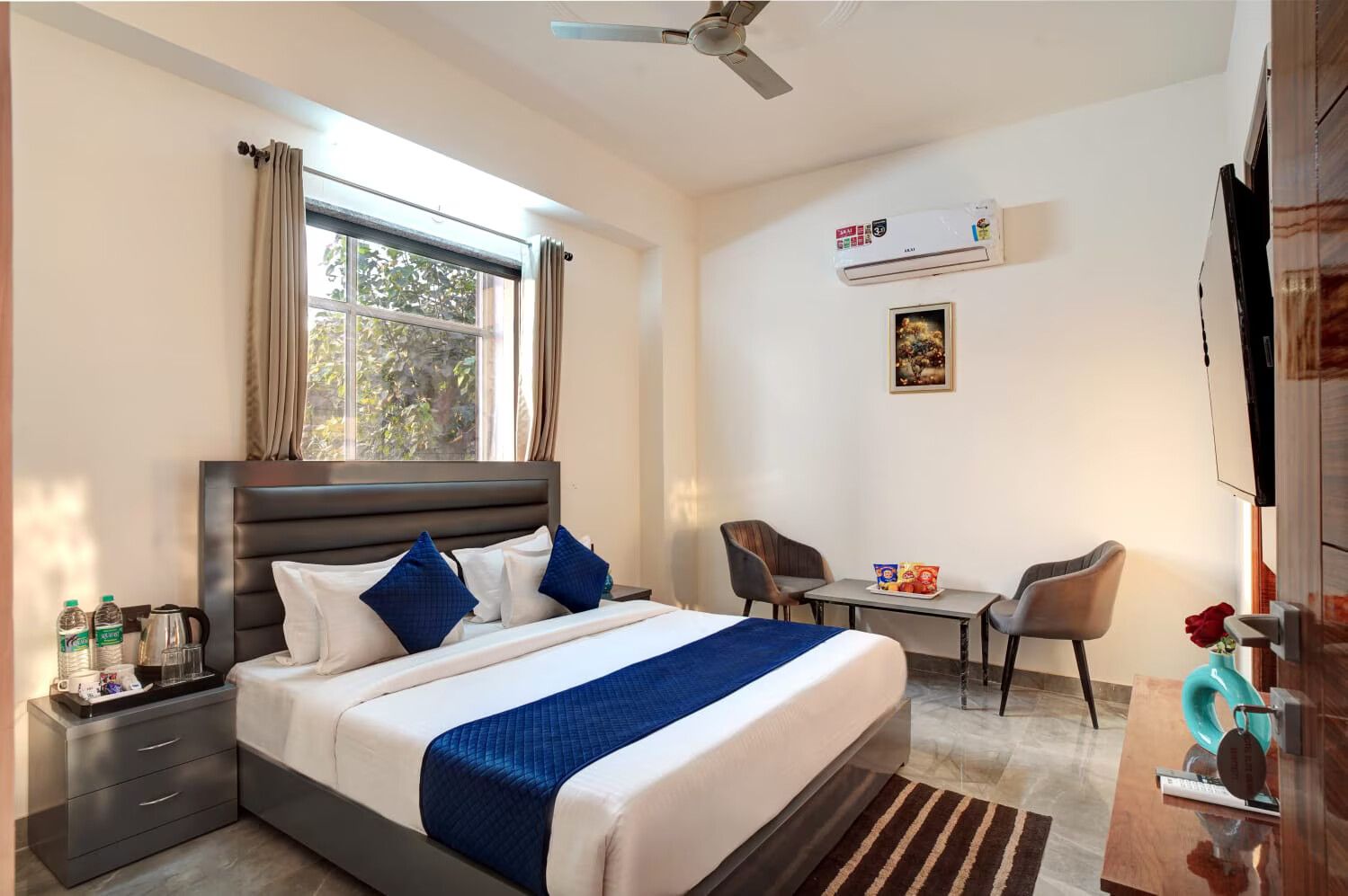 Hotel Elite Grand Deluxe Room