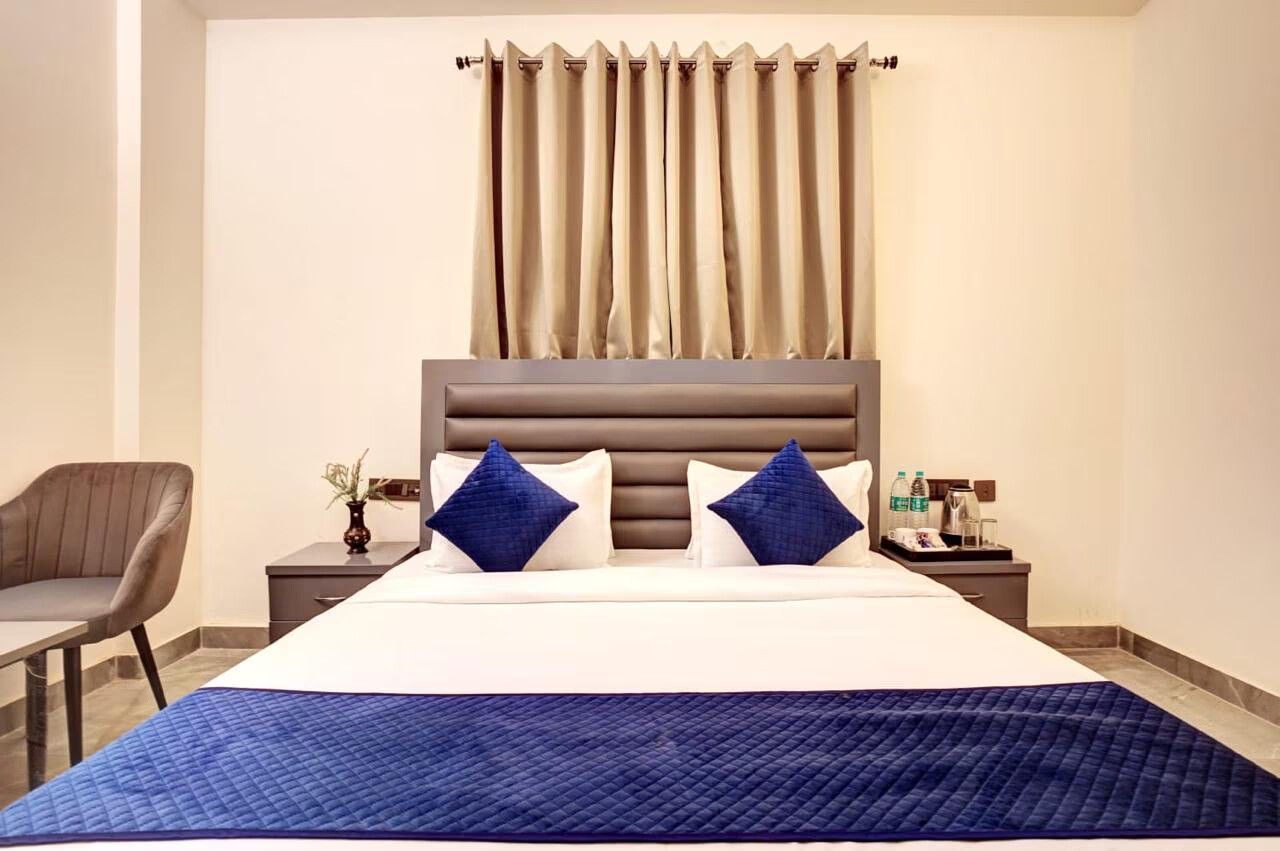 Hotel Elite Grand Deluxe Room 4