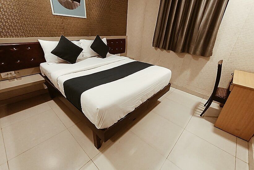 Hotel Shangrila DELUXE AC ROOM 3