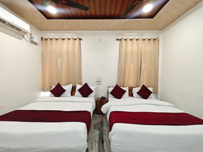 Family 2 in 1 Interconnected Room