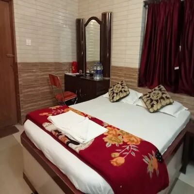 Deluxe Ac Room