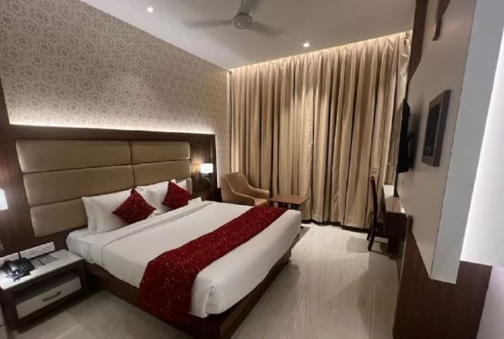 Dwaraka Residency Standard room 3