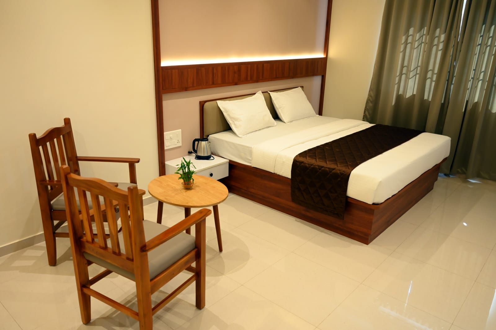 Dwaraka Residency Standard room